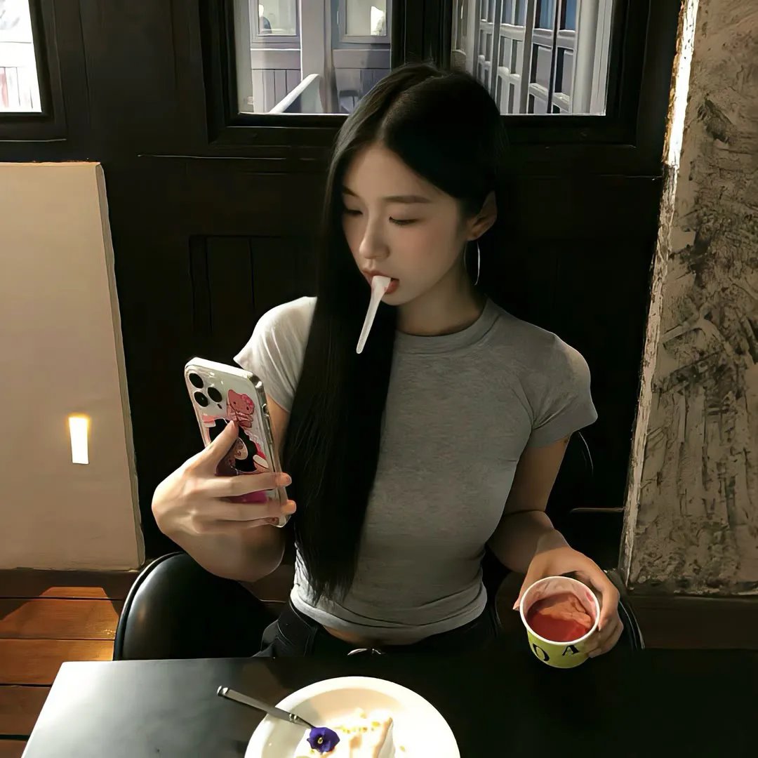 白面包车里的人